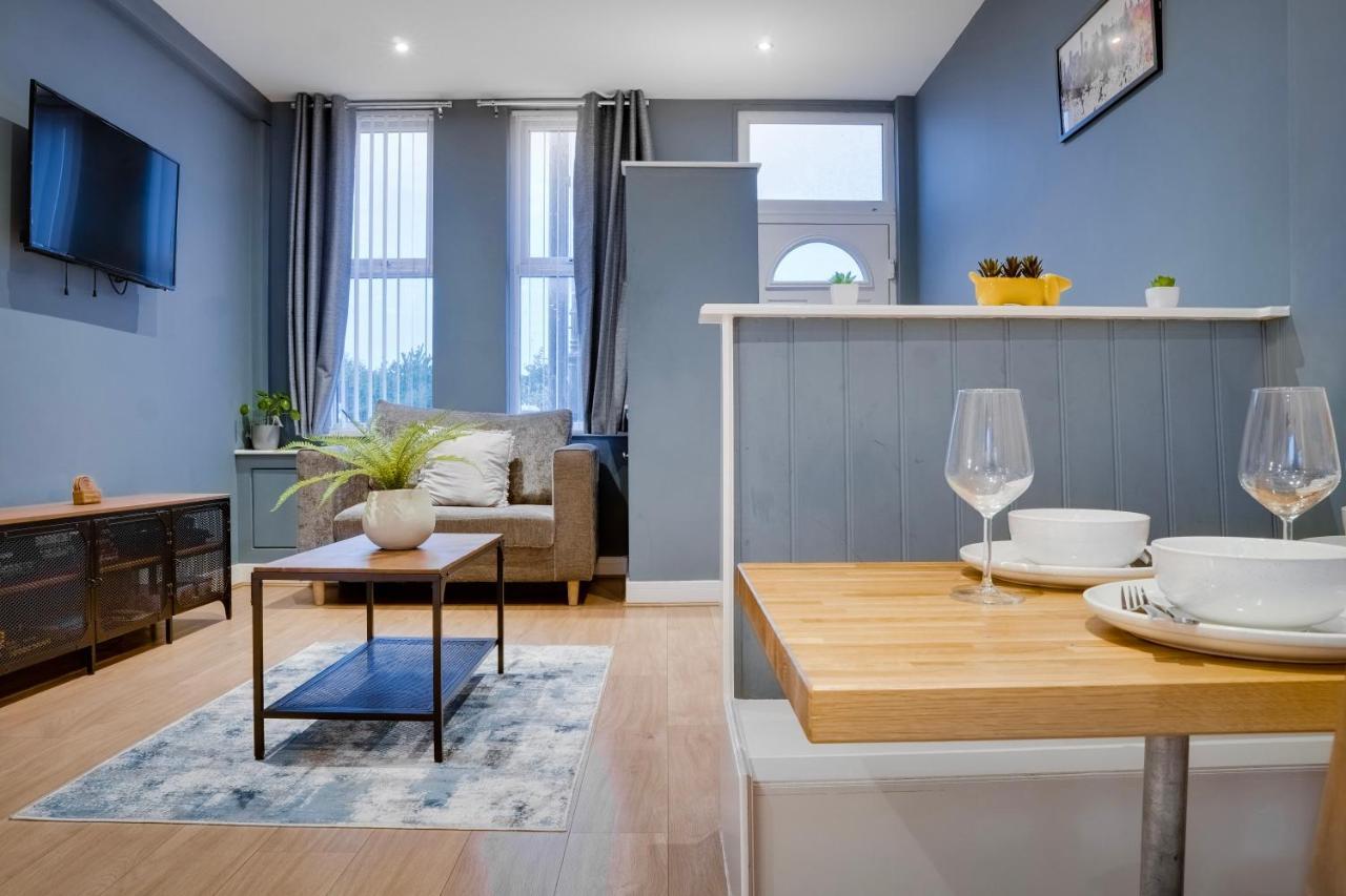 Birkenhead - 2 bedroom house Buitenkant foto