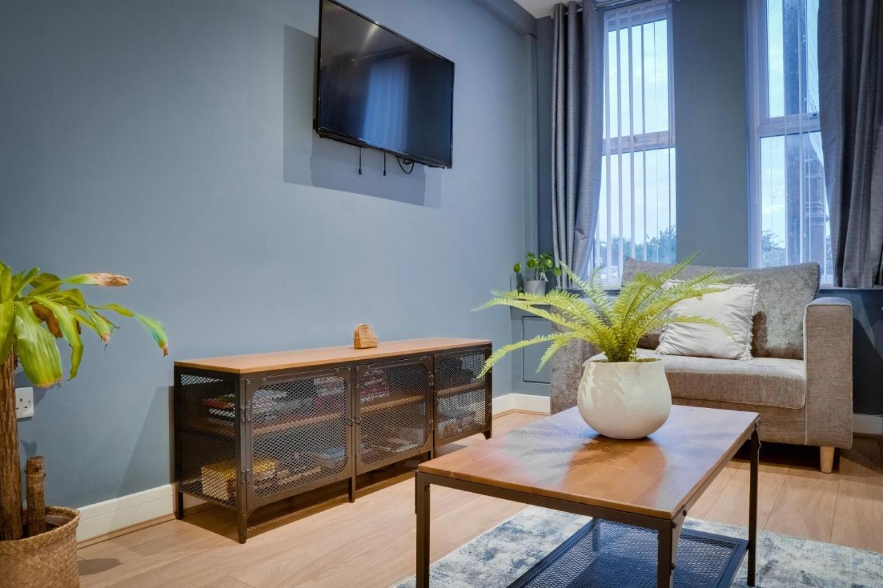 Birkenhead - 2 bedroom house Buitenkant foto